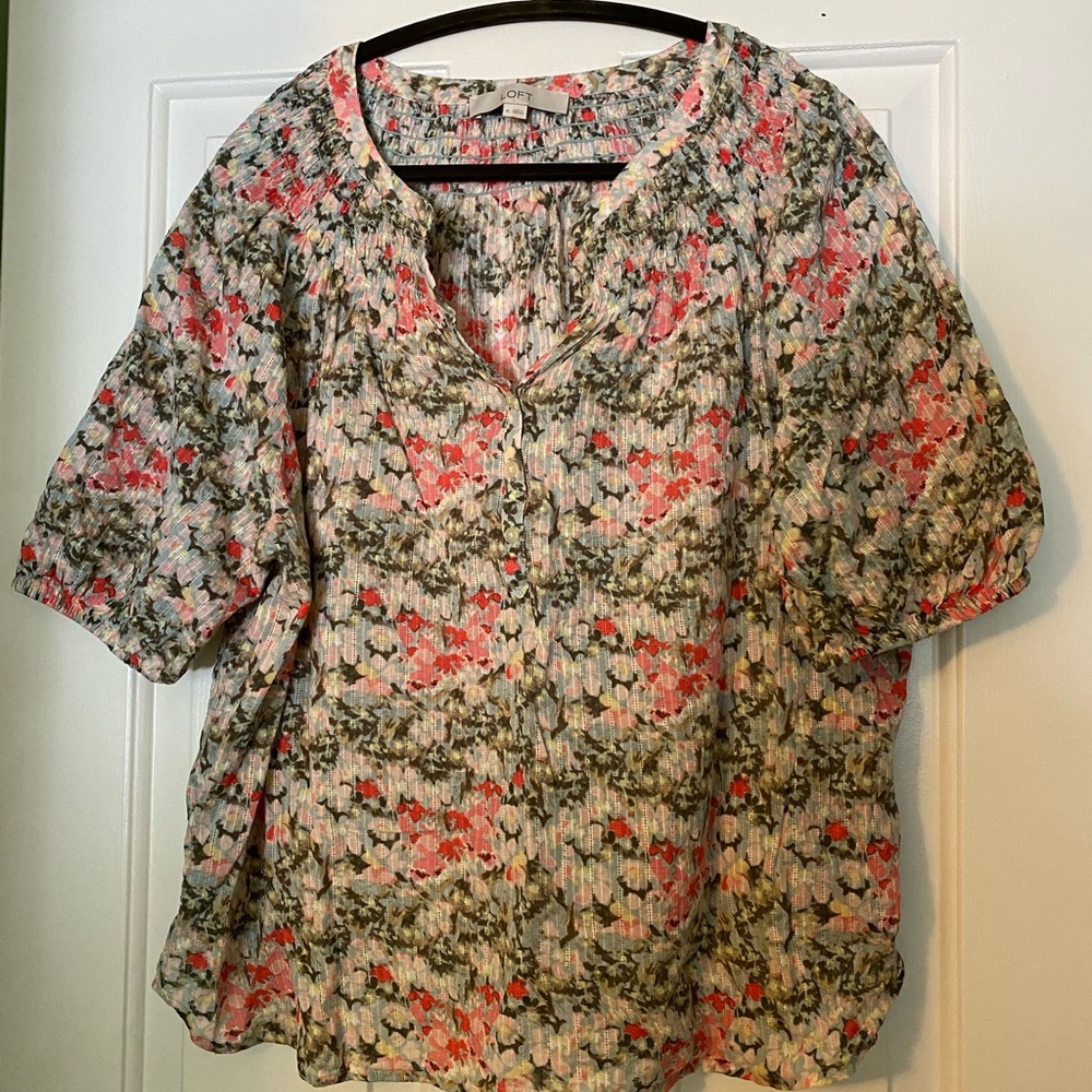 LOFT Floral Women's Top